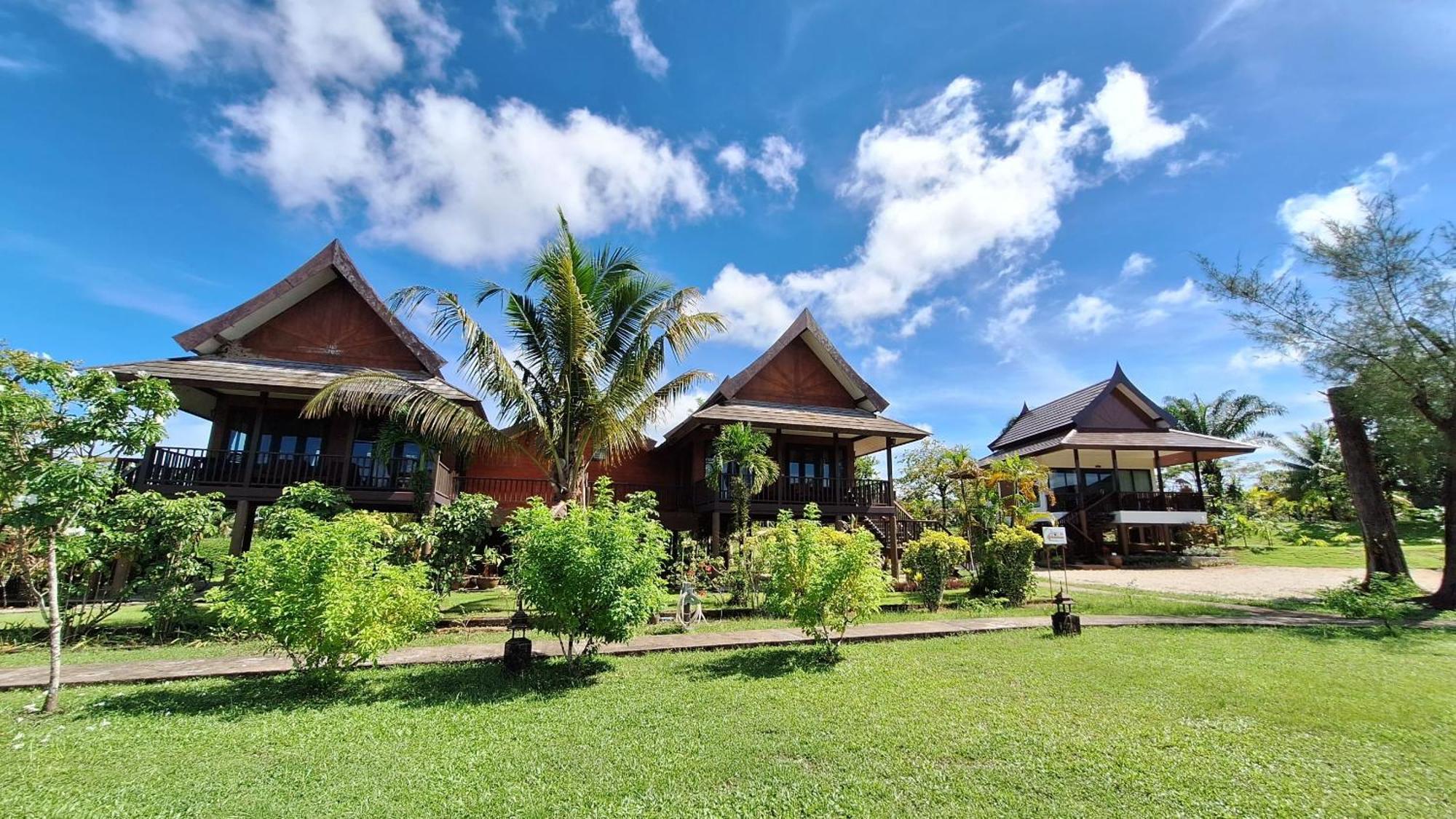 Thailife Wellness & Meditation Resort- Sha Plus Khao Lak Exterior foto